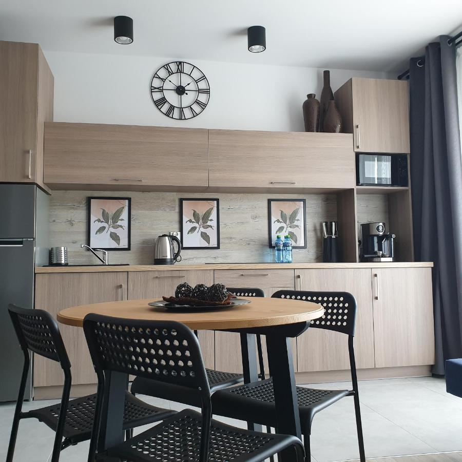 Q Apart Coral - Studio, Manufaktura, Parking Gratis, Tv Max, Fv, Gwarancja Zadowolenia Appartement Łódź Buitenkant foto